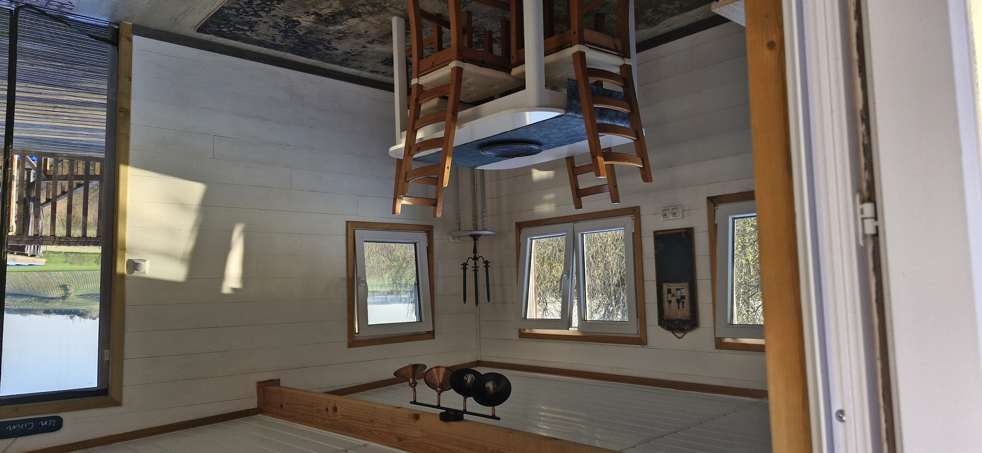 5 loungeintodiningarea